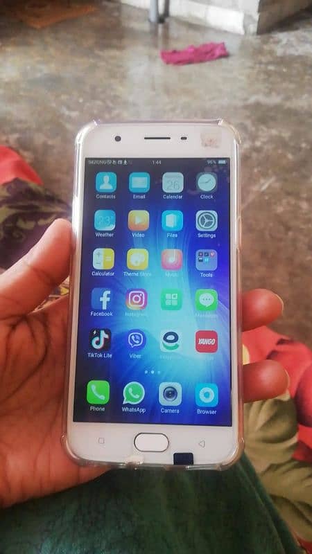 oppo A57 10 by 10 condition only phone ha 2