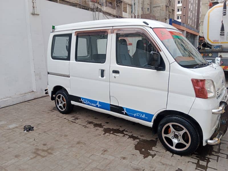 Daihatsu Hijet 2012 3