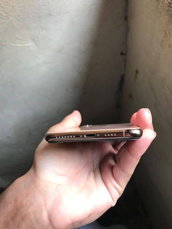 iphone xs max for sale 64GB non PTA 4