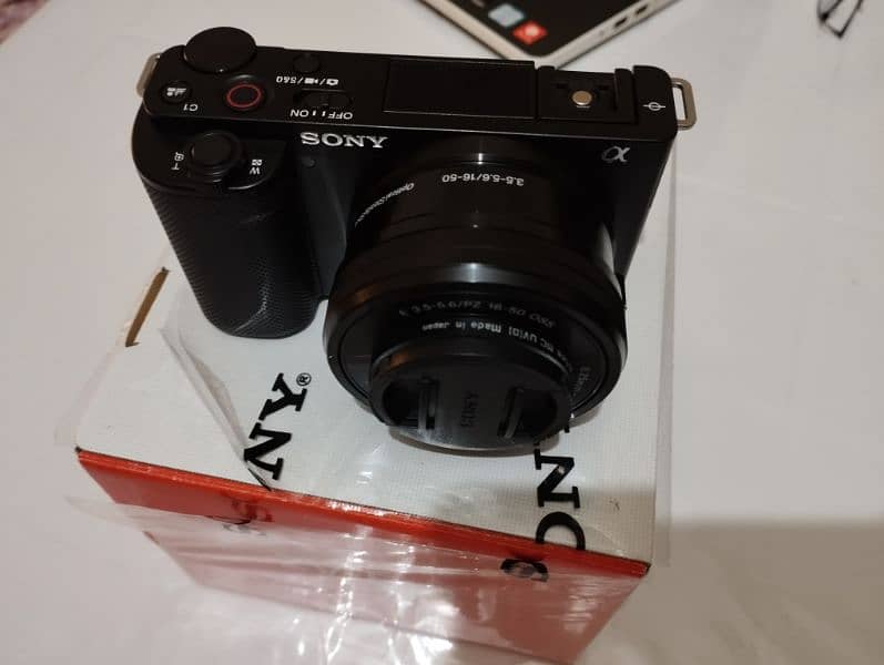 Sony zve10 Mirrorless camera for Vlogging 0