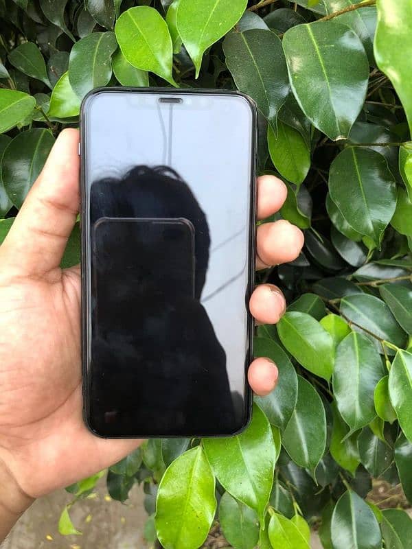 Iphone 11 pro Factory unlock 4