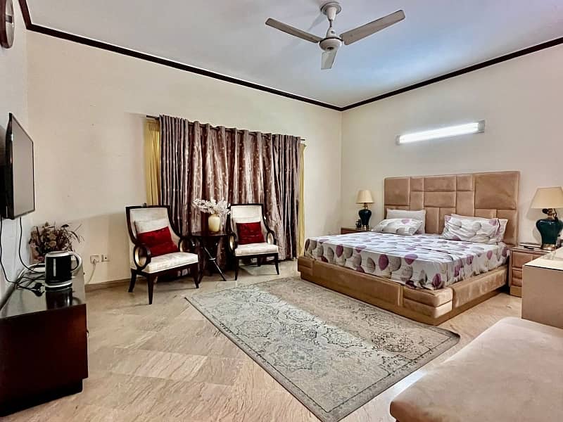 Kanal House Prime Location Near To Park 5bed For Sale In Dha Phase 4 22