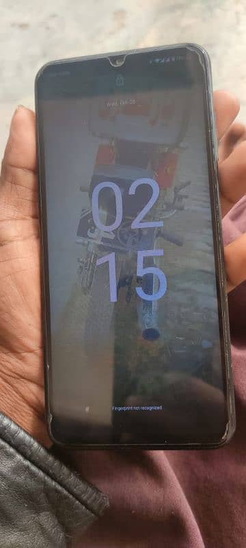 Nokia g 21 ha 4 64 ma ha koi masla nai ha orgenel charger fast. 4