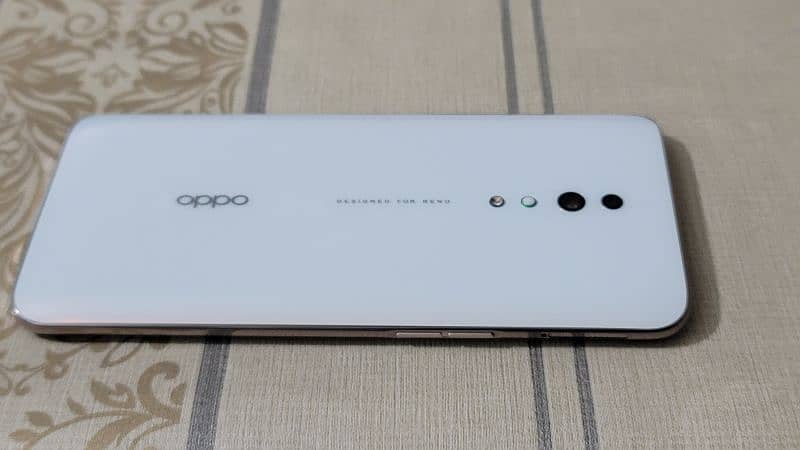 oppo reno z 8gb 512gb super amoled display in good condition 1