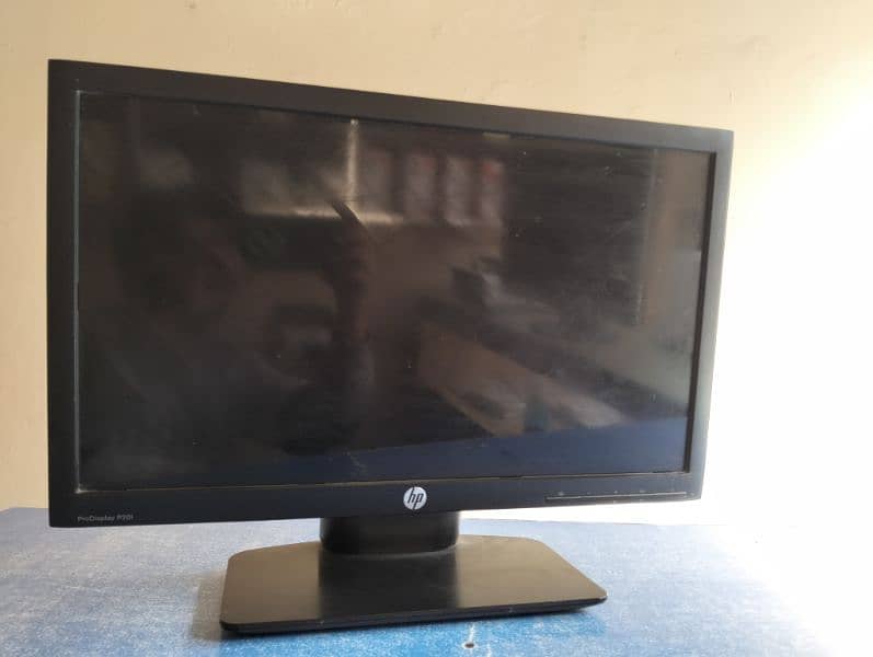 HP ProDisplay 20-inch LED 1