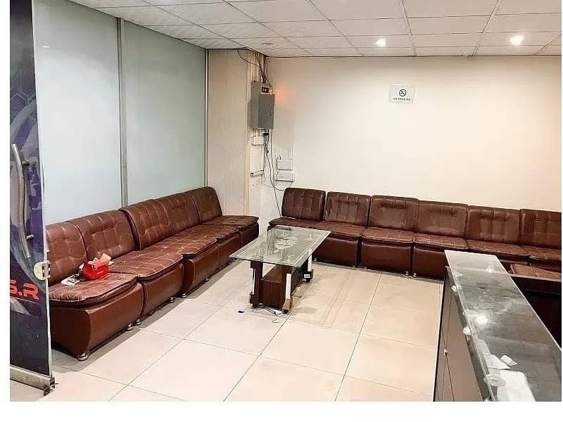 Area 1800 Square Feet Corporate Office Available For Rent On Reasonable Rent Gulberg 3 Lahore 4