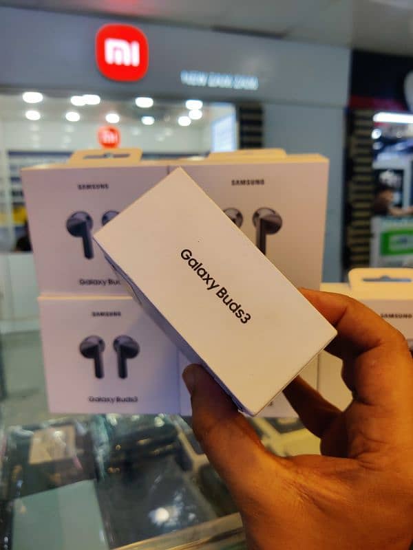 Samsung Galaxy Buds 3 1