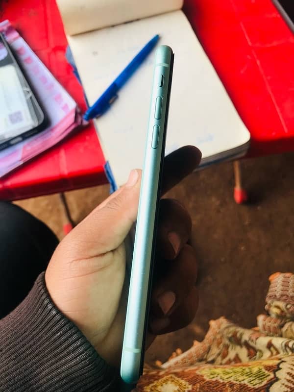 IPhone 11 non pta 4