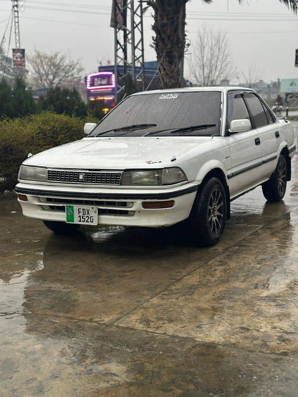 Toyota Corolla 2000 1