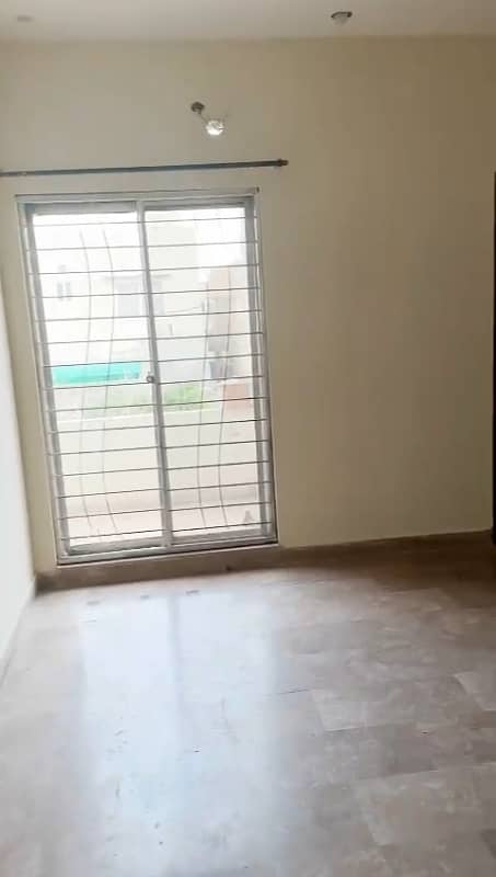 5 Marla Flat For Sale In Paragon City Lahore 30