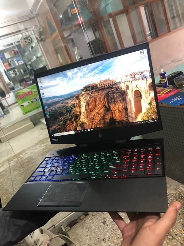 Hp omen 15 DH  ci7-9th 16gb ram 512 ssd 1