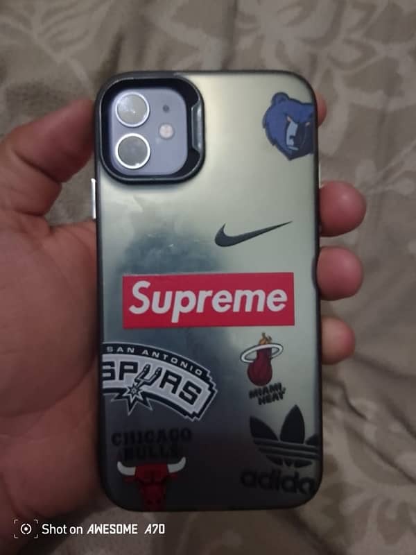 iPhone 11 5