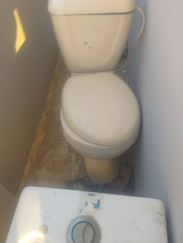 bathroom seats for sale 0