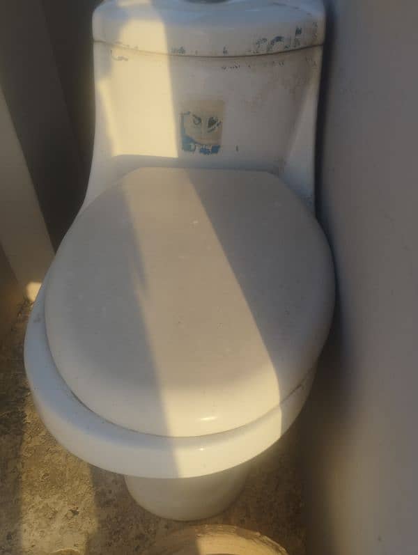 bathroom seats for sale 3