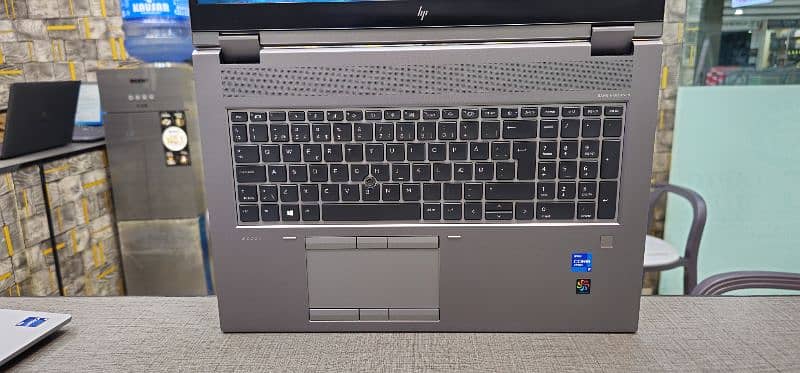 Hp Zbook Fury 17 G8 Workstation i7-11850H 11th Gen RTX 4000 8Gb 4