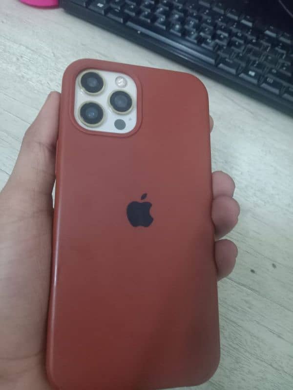 iPhone 12 pro max non pta 4