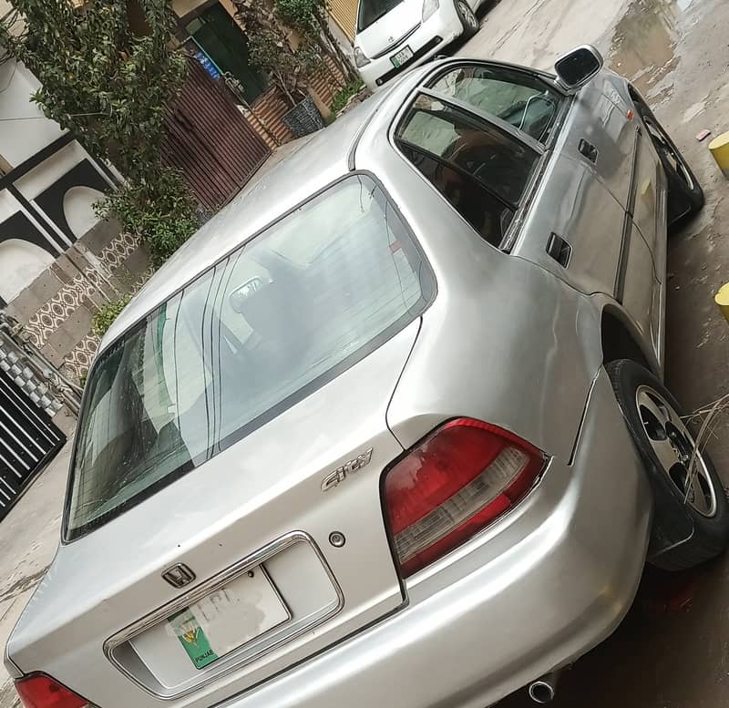 Honda City 2003 - Urgent Sale - House Use Car 4