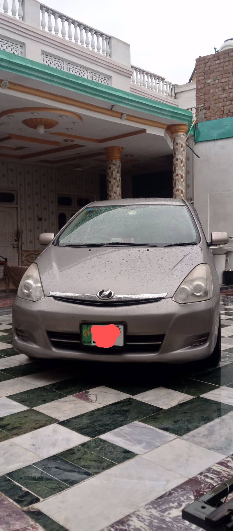 Toyota Wish Japanese Car 7 Seater 2007/2013. Urgent Sale. 0