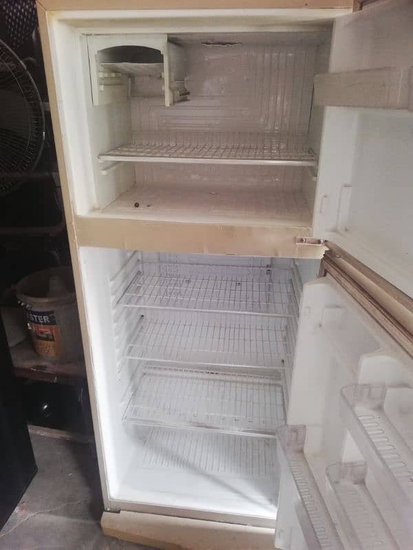 35000 Price Dawnlance Refrigerator 1