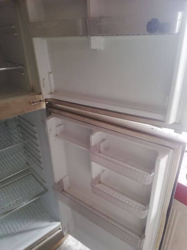 35000 Price Dawnlance Refrigerator 2