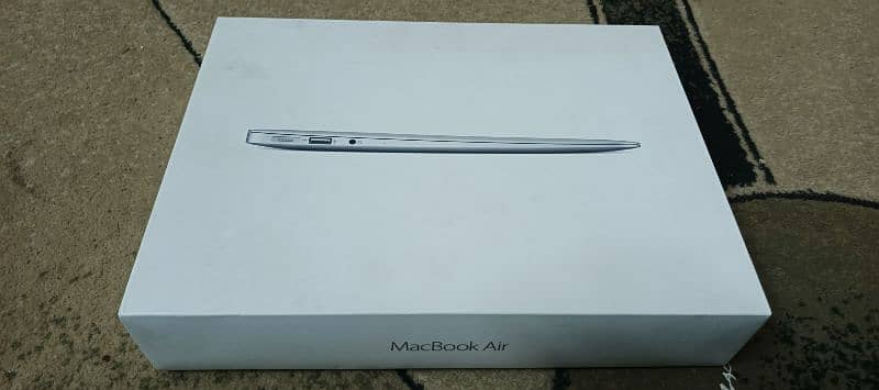 MacBook Air 2015 8/256 3