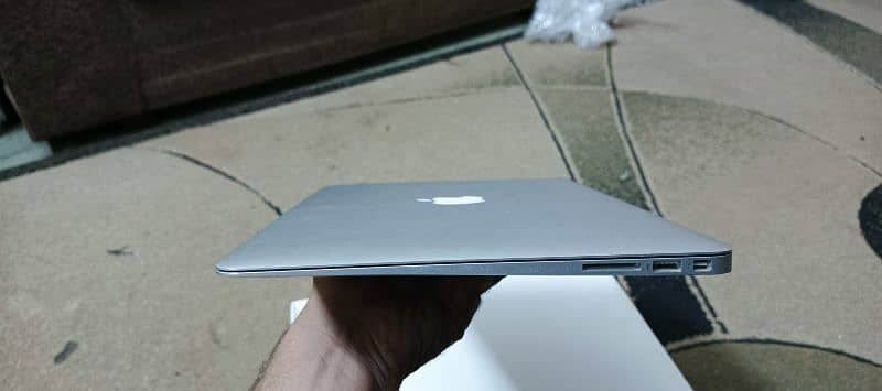 MacBook Air 2015 8/256 6