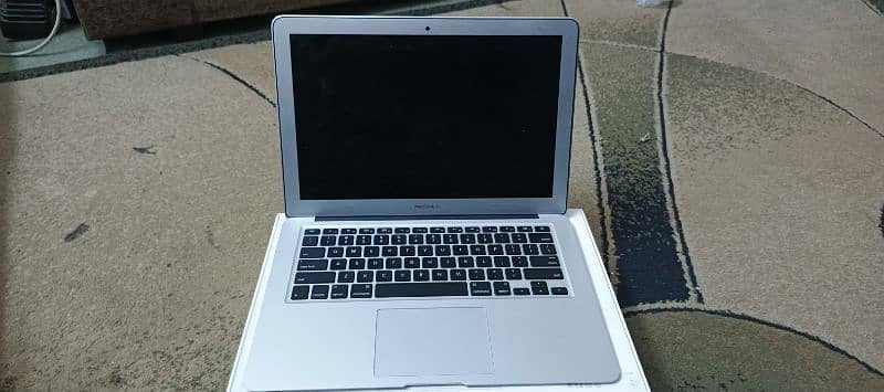 MacBook Air 2015 8/256 8