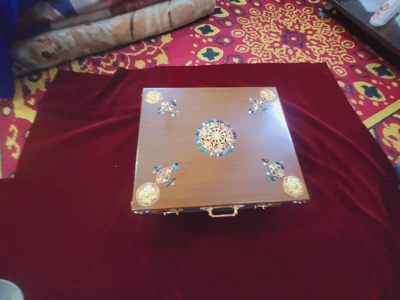 WOODEN BOX 6