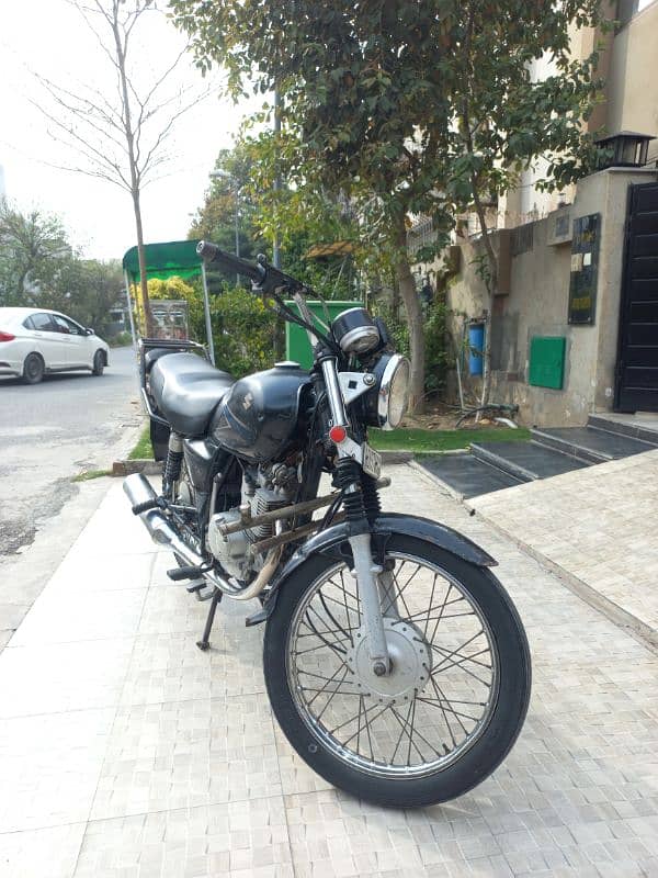 suzuki gs 150 model 2014 3