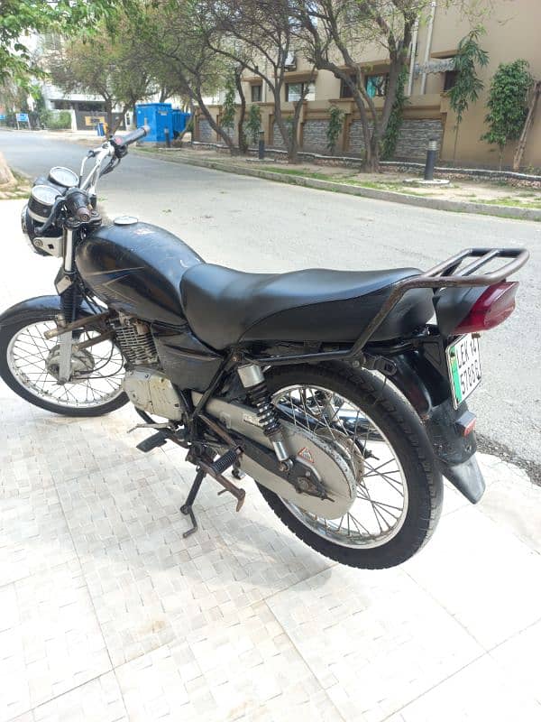 suzuki gs 150 model 2014 4