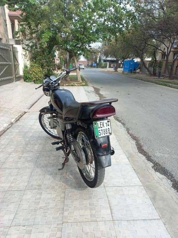 suzuki gs 150 model 2014 5