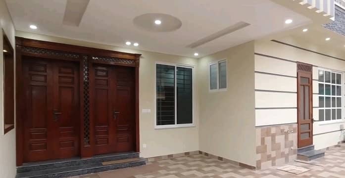 2450 Square Feet House In G-13/3 For sale At Good Location 1