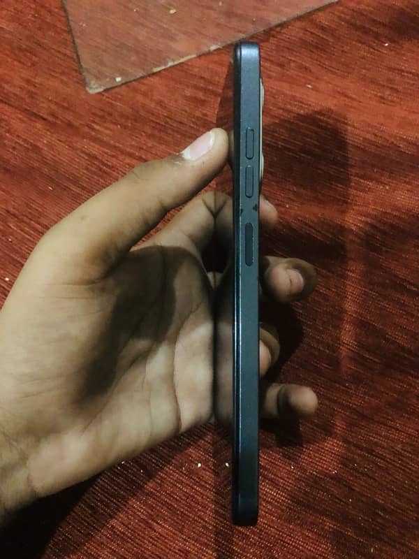 tecno spark 20 8+8 ram 256 gb rom but only phone and charger no box 1