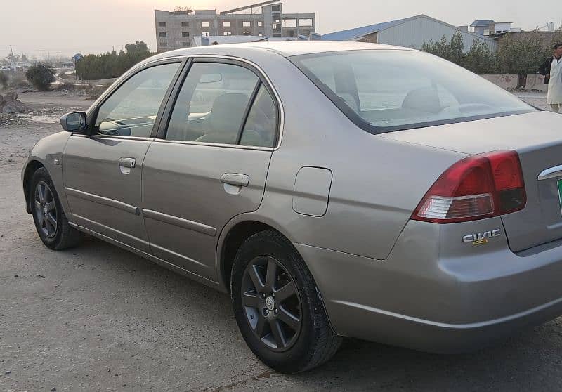 Honda Civic Oriel 2005 5