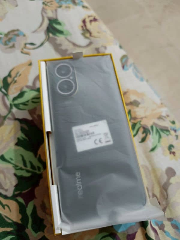 realme c67 8/128 4