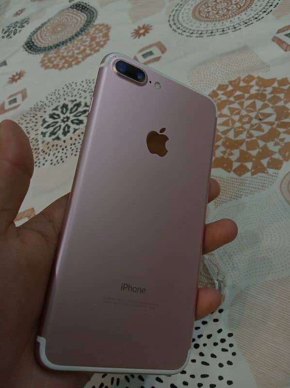 iphone7 plus ha condition geniun ha Battey health 100 percent 0