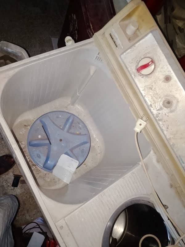 Washing Machine with Dryer 2