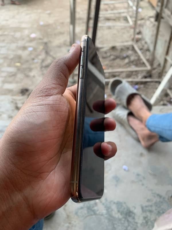 i phone 11 pro max 64gb 3