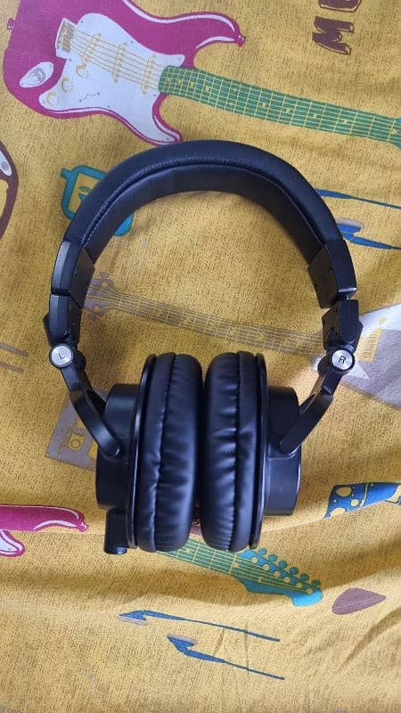 Audio technica ATH M50x with original cable, hardcase, headband cover 4