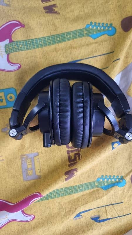 Audio technica ATH M50x with original cable, hardcase, headband cover 6