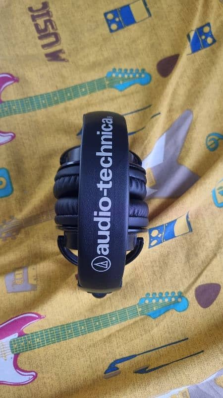 Audio technica ATH M50x with original cable, hardcase, headband cover 7