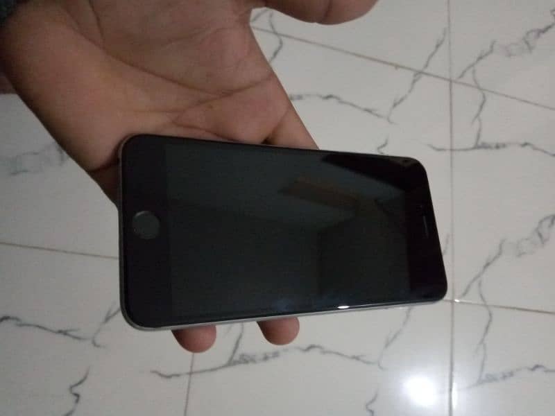 Iphone 6 Plus 64GB (Non PTA) 6