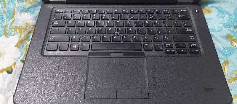 Dell laptop LATITUDE E7450 0