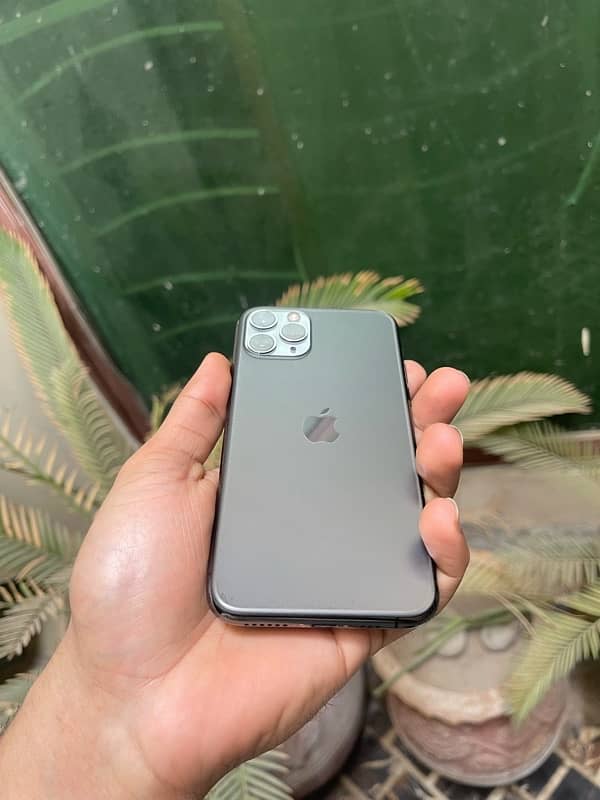 Apple iphone 11 pro 64gb dual pta approved 1