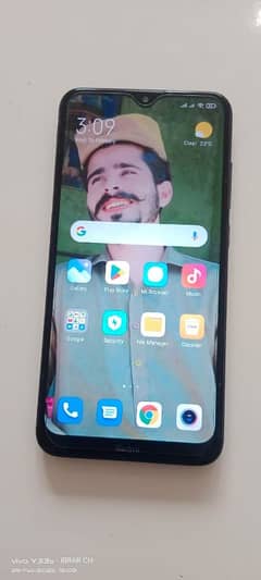 Redmi 8 4/64 GB