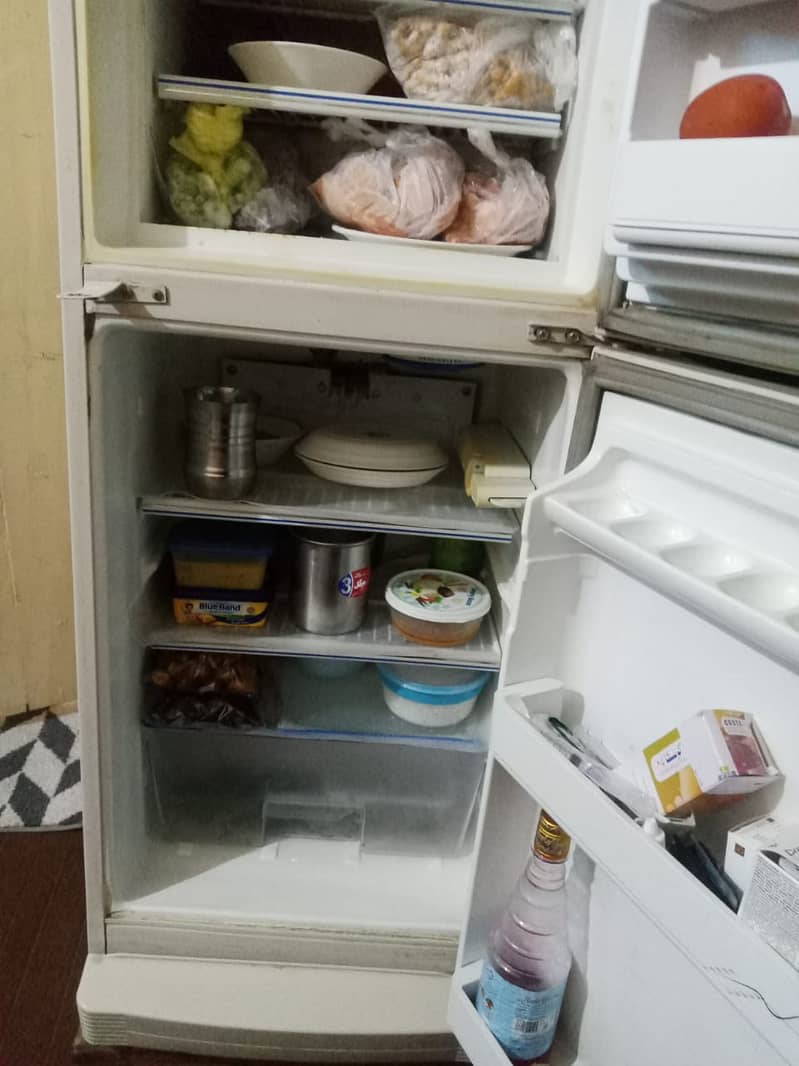 Dawlance 8-10 CU fridge for sale 5