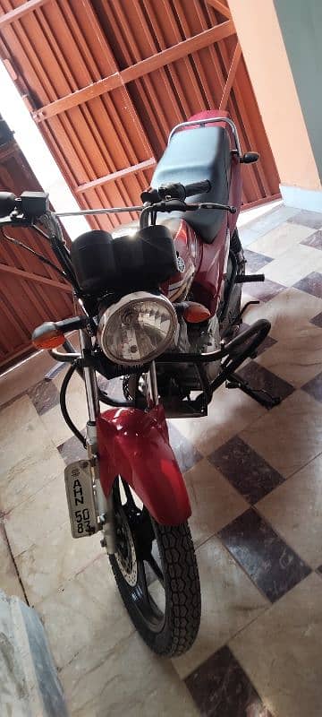 Yamaha 125 DX 2021 Red 7