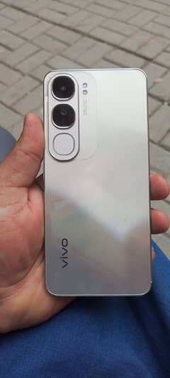 vivo y200