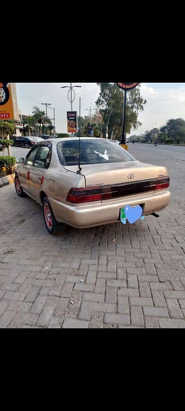 Toyota Corolla 2.0 D 1998 6