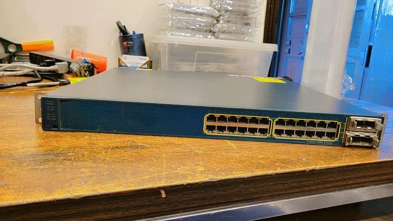 CISCO 3560E 24 PORT GIGA SWITCH 1